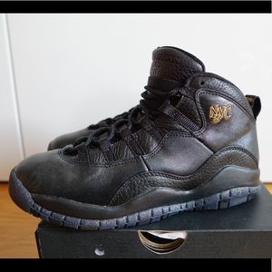 Air Jordan 10 ‘NYC’ Size 4.5 GS.Size 6 in Women’s.